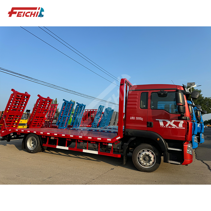 Sinotruk Heavy Duty 4x2/6x4 Low Flatbed 