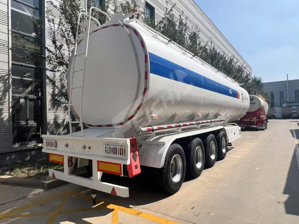4 Axle Fuel Tanker Semi Traile