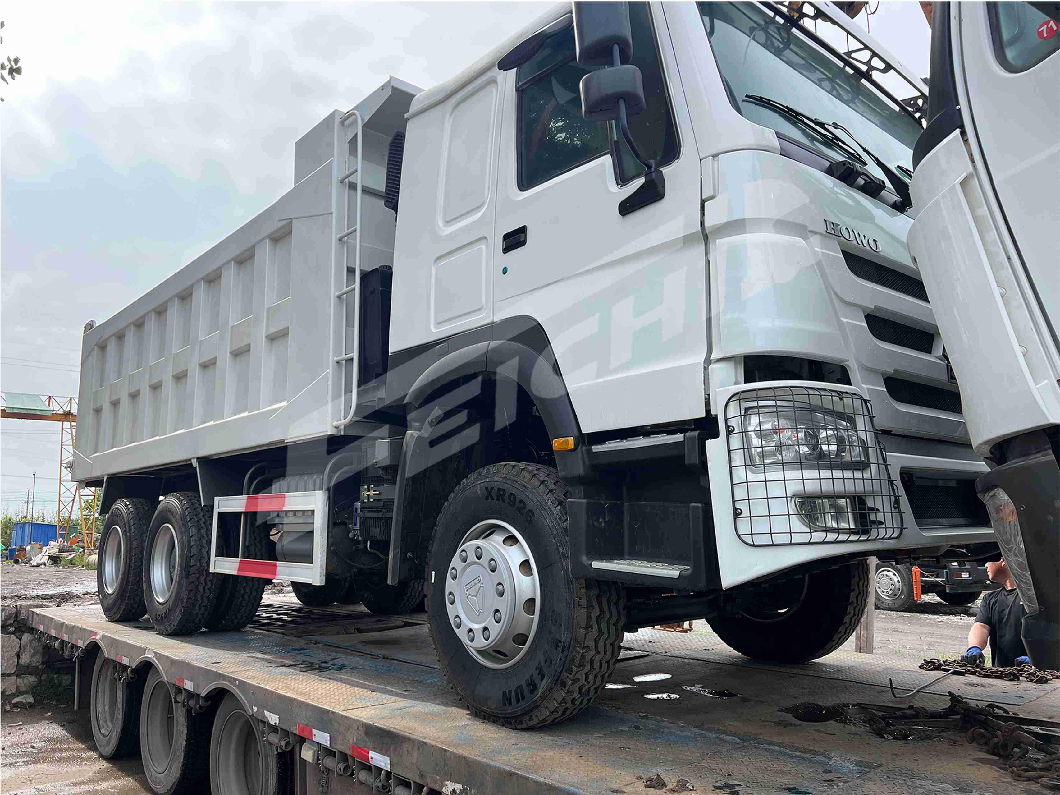 351豪沃自卸车_new.jpg